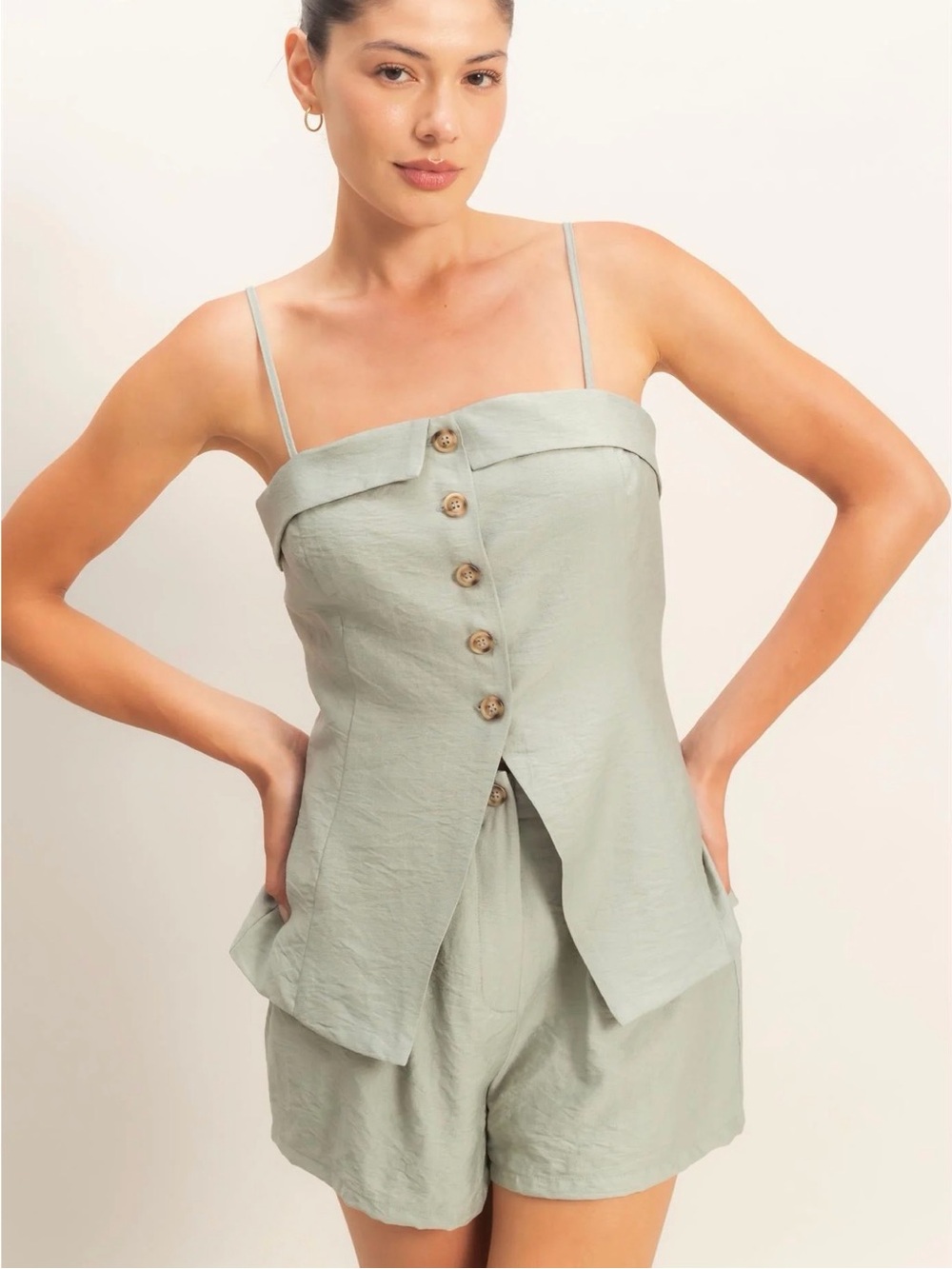 NEW Double Zero Sage Green Button Front Top & Shorts Set – Large